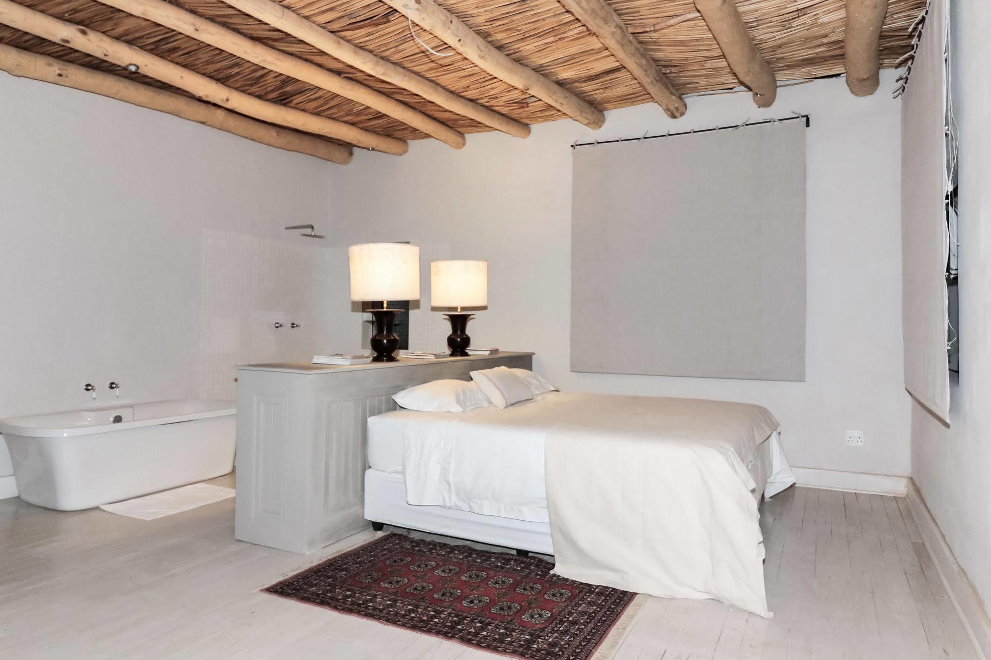 The Whyte House Bed & Breakfast Graaff-Reinet Dış mekan fotoğraf